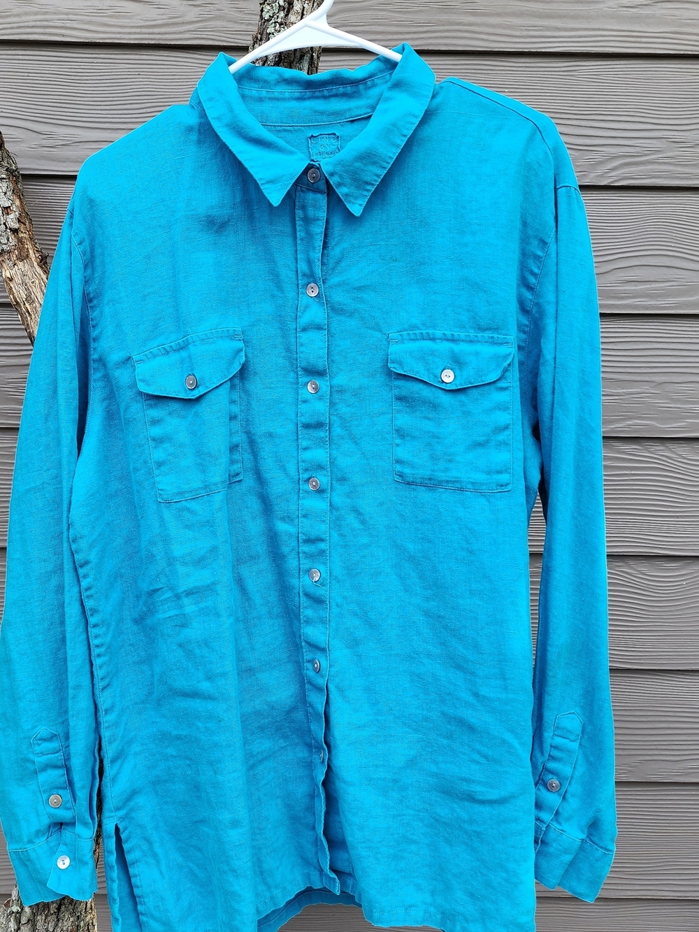 Linen Long-Sleeve Button-Down Shirt — Teal Blue